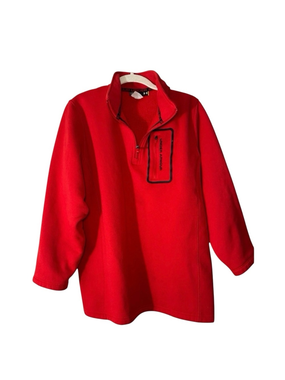 UNDER ARMOUR • RED SWEATSHIRT